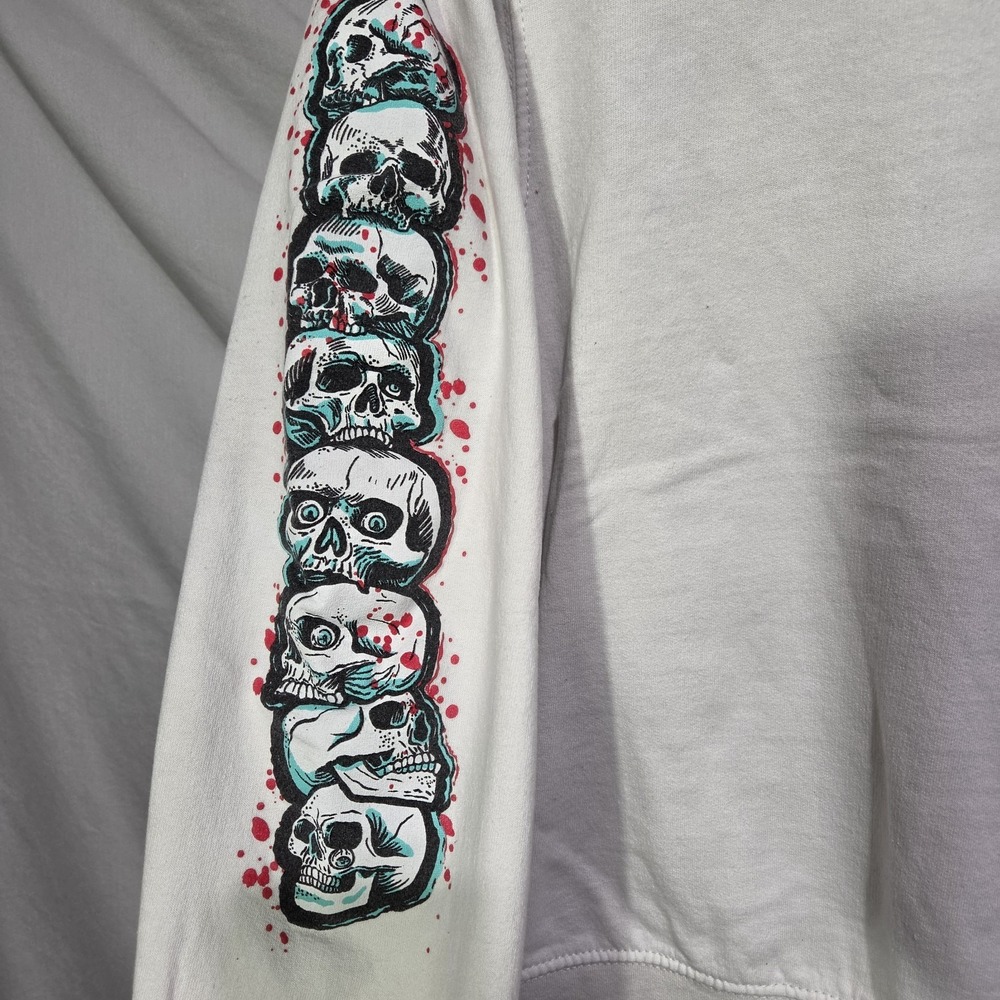 Six Flags Fright Fest Shock Axe Zombie Girl UnDeb Small White Crew Sweatshirt - Picture 3 of 7